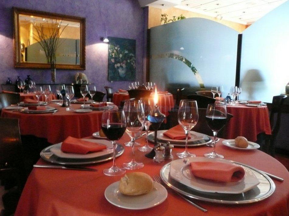 Restaurante Azul (H. Tikar)