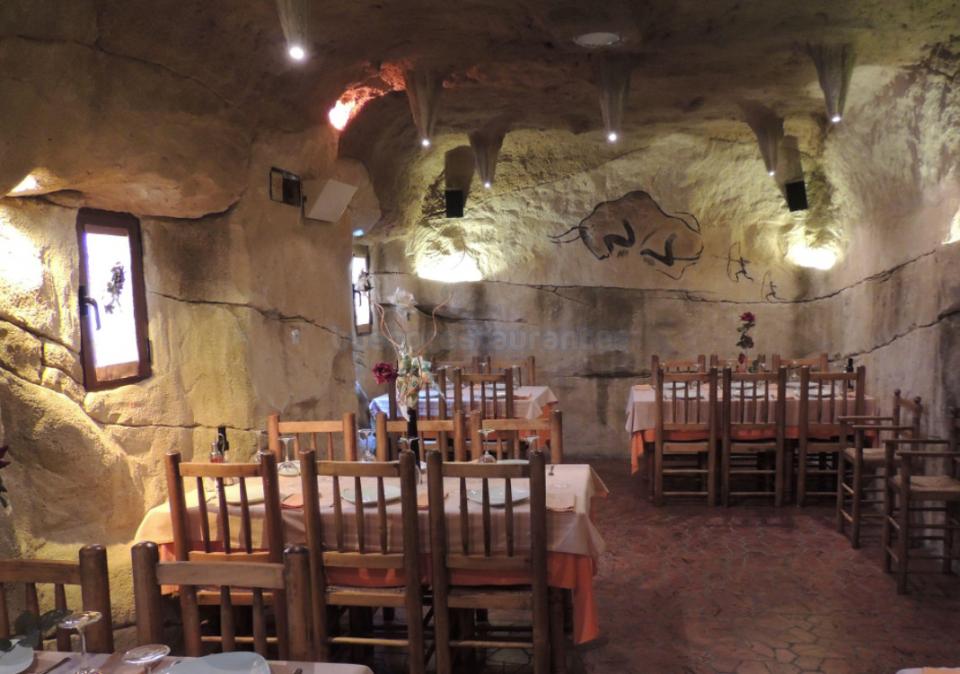 Restaurante Temático La Caverna